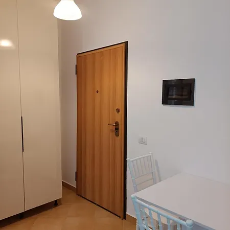 Apartment Beachfront 4 By Office